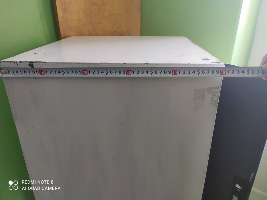 Продам сейф белого цвета