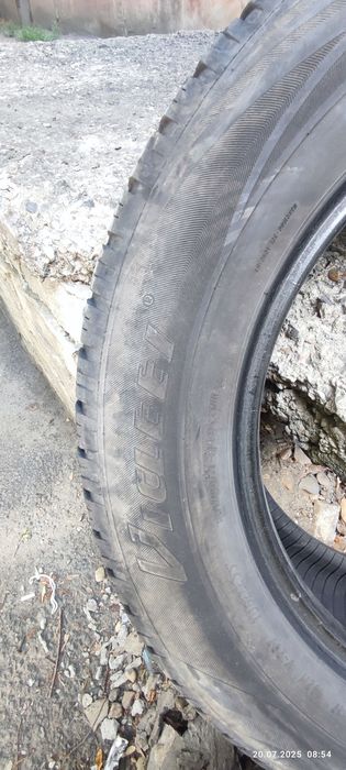 Продам шины на 17