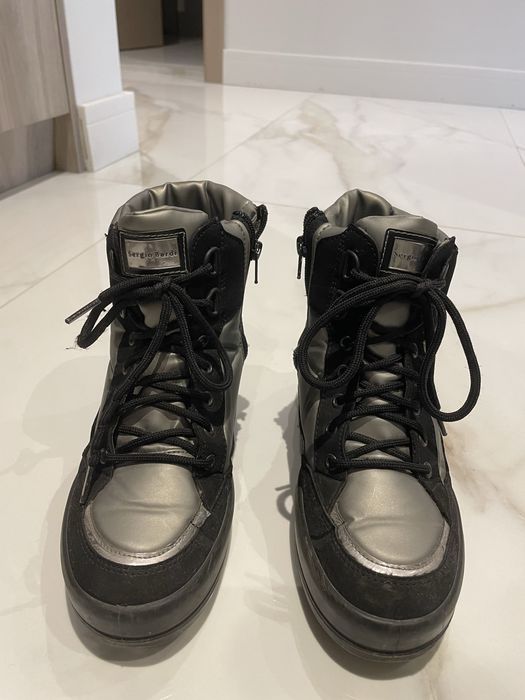 Боти с черно и сребърно