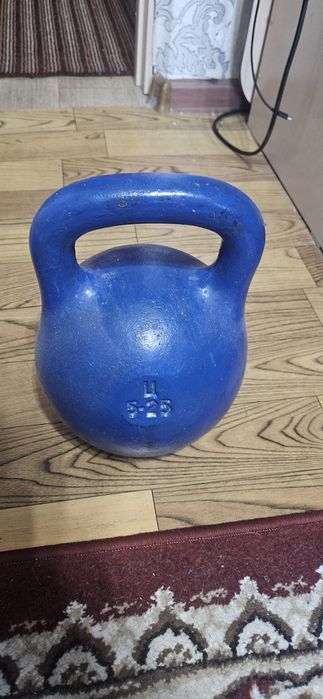 Продам гирю 24кг