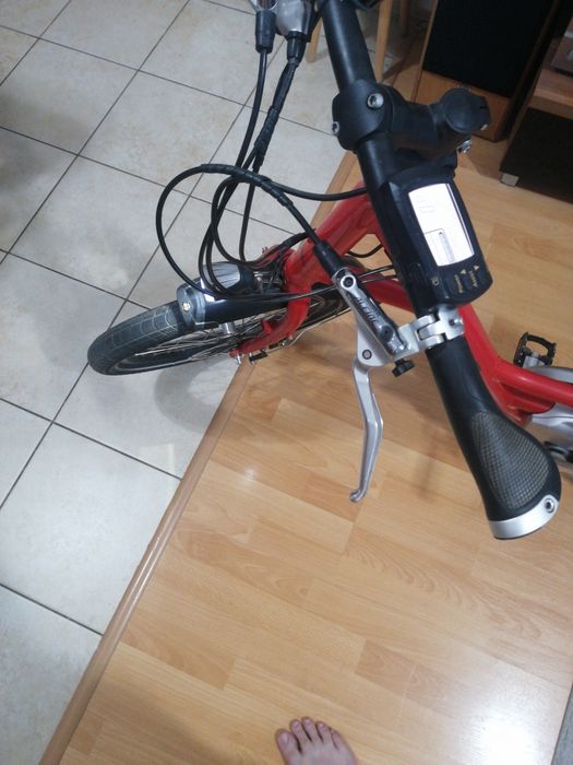 Bicicleta Flyer pe 20,baterie 12A