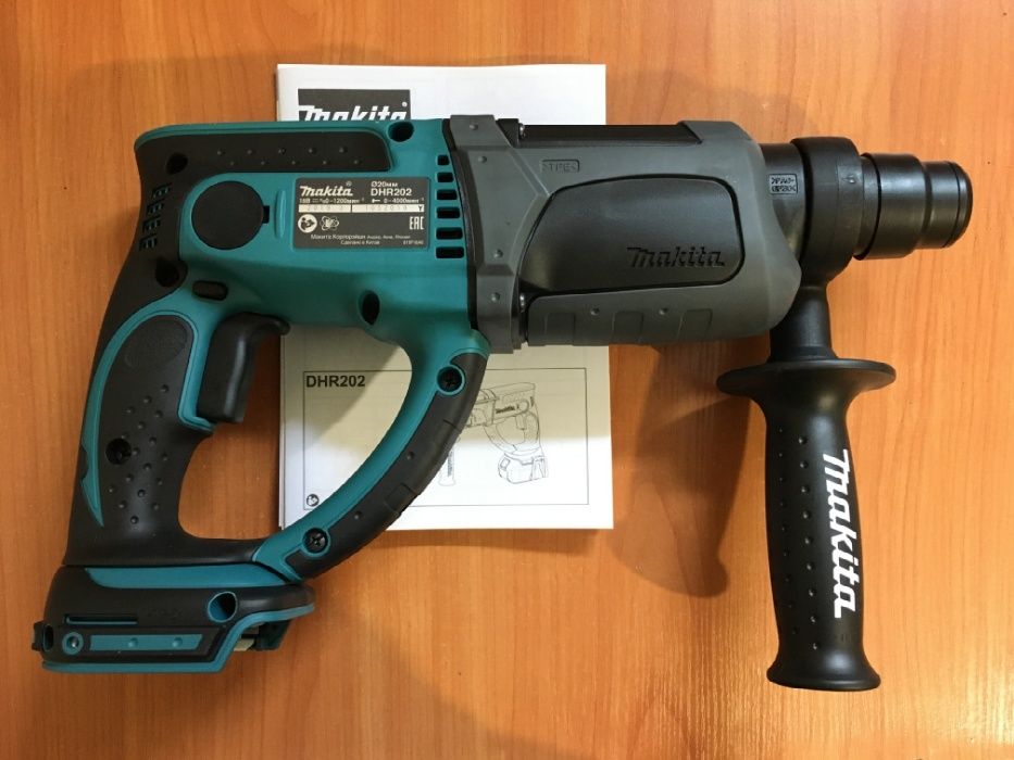 Перфоратор Макита Makita DHR 202