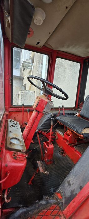 Продавам трактор Владимировец