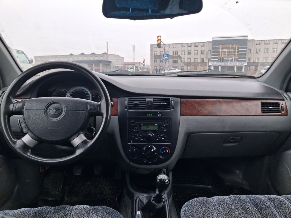 Gentra satiladi. 2015