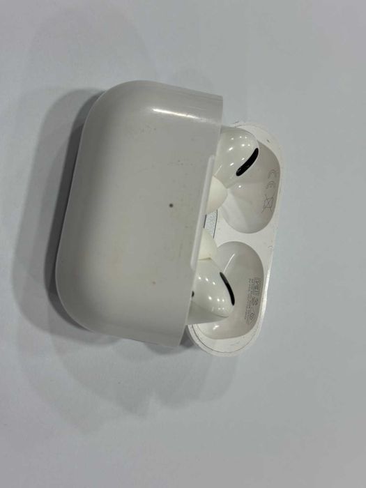 Слушалки Apple AirPods Pro