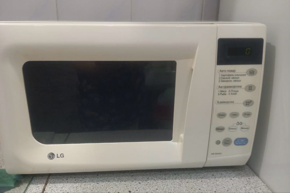 Продам микроволновую  печь