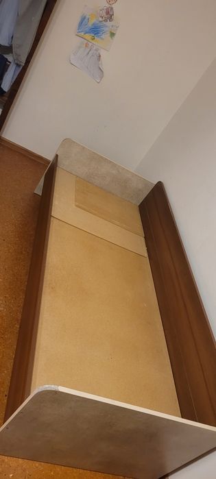 Кровать односпальняя