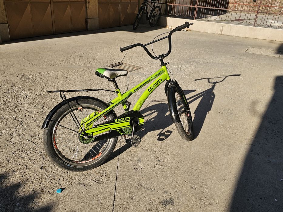 Продавам детски велосипед 20"