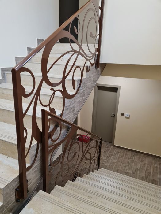 Изработване на Парапети,врати,огради и много други