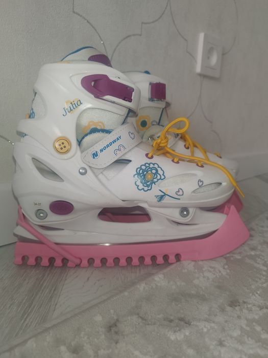 Коньки  выдвижные размер 34 -37