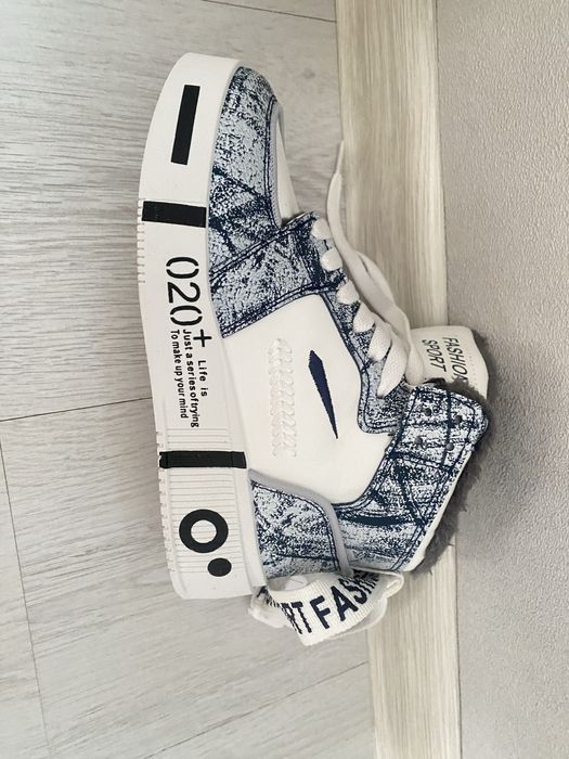 Кросовки зимние,для детей.