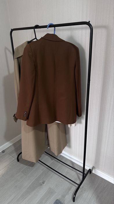 Напольная вешалка