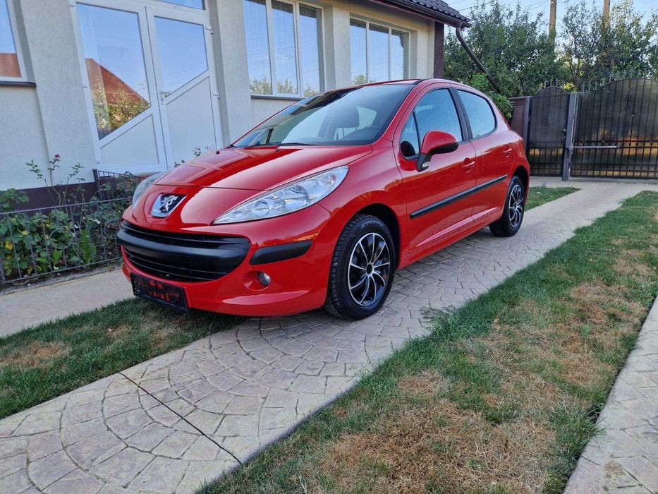 Peugeot 207 1.4 MPI Benzină 75 CP 2007