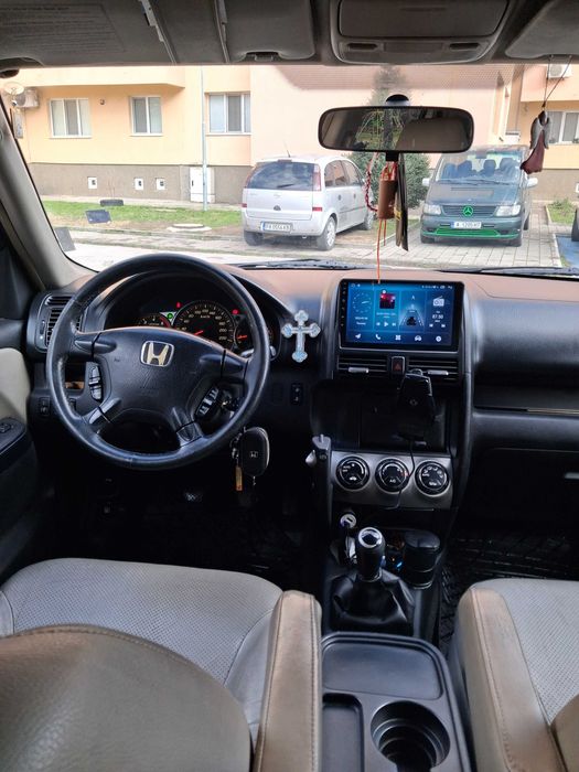 Продавам Хонда cr-v