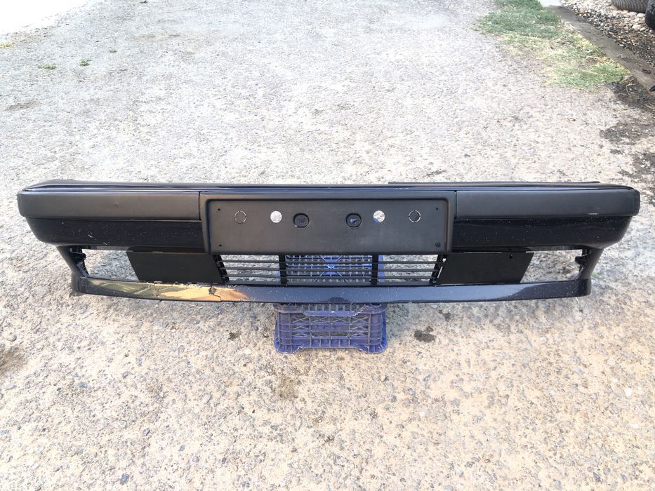 Бмв е34 передний бампер оригинал
