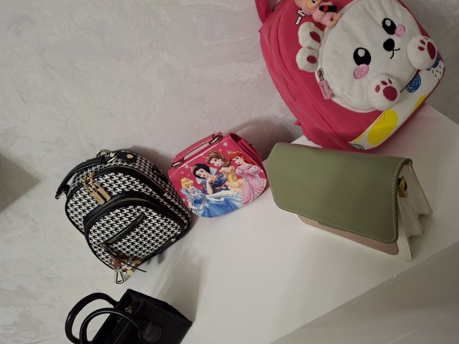 Продам сумки детские цены разные