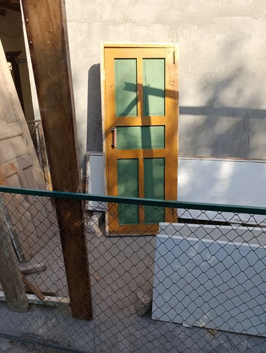 Эшиклар сотилади