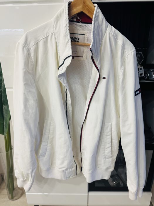 Яке бомбер Tommy Jeans