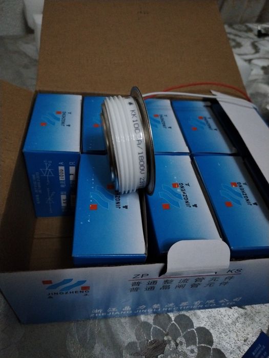 Терестор сотилади. Tirestor, diod sotiladi.   Продаётся терестор 1000.