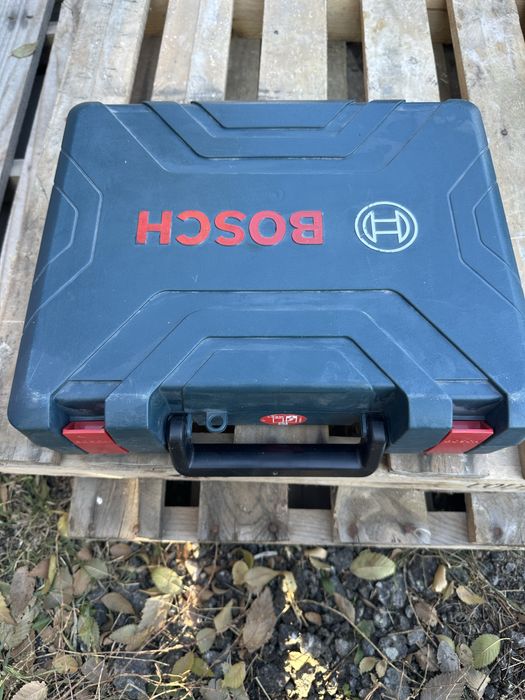 Шуруповерт деволт , бош.