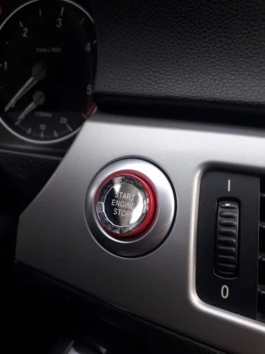 Buton cristal start stop BMW Seria 1 3 5 E60 E70 E87 E90 E91 X1 X5 X6