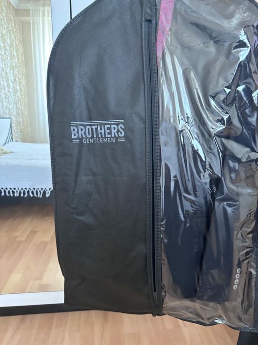 Двубортный костюм тройка