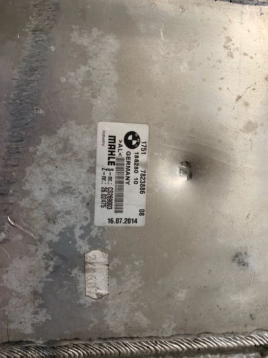 Радиатор интеркулер за БМВ/BMW  5 F10  7 F01   X5 F15  X6 F16