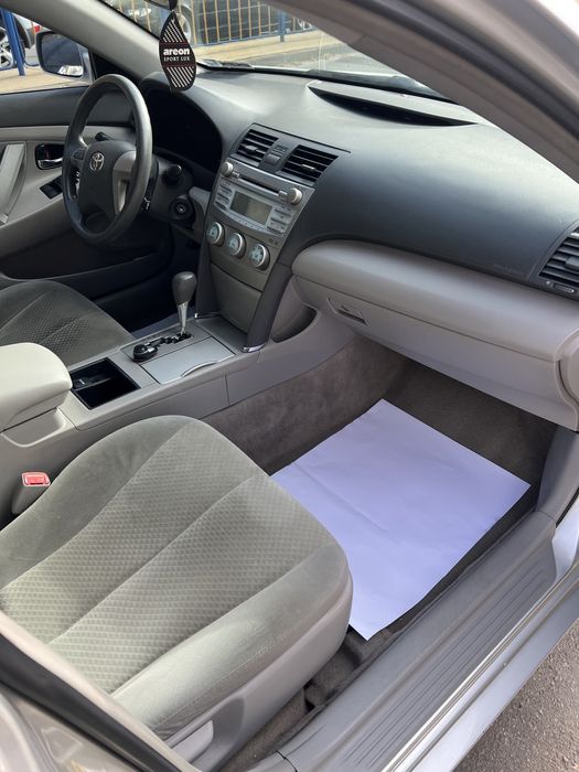 Toyota Camry 2.4 бензин