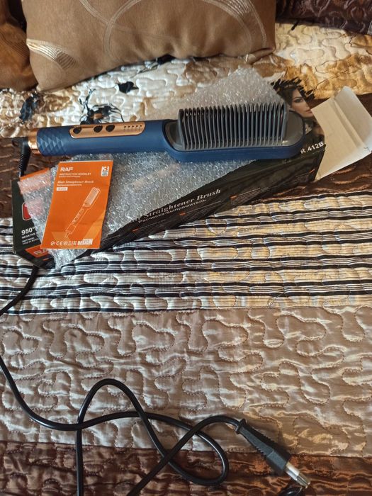 Нова керамична четка за изправяне и оформяне на косата