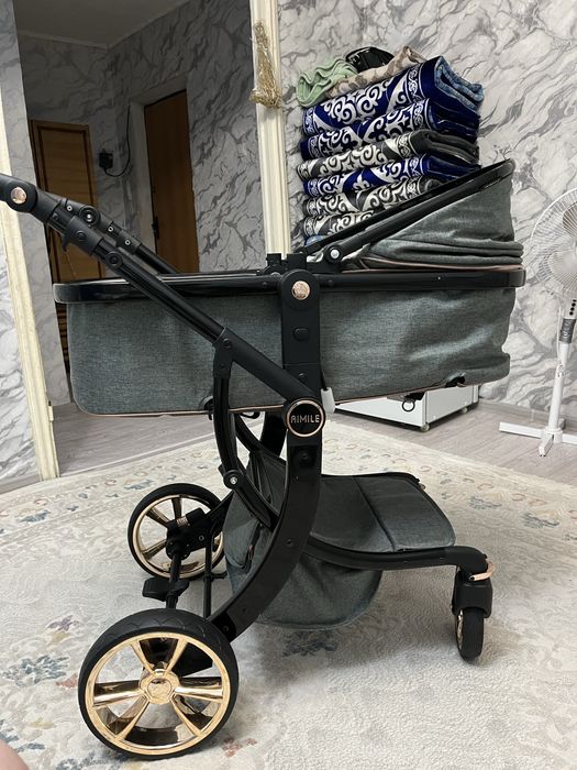 Продается коляска Aimile