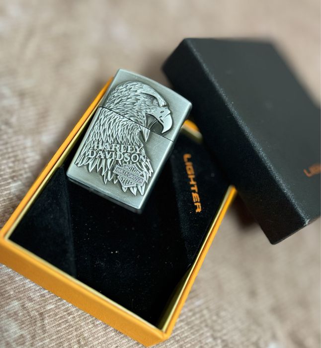 Зажигалка многоразовая