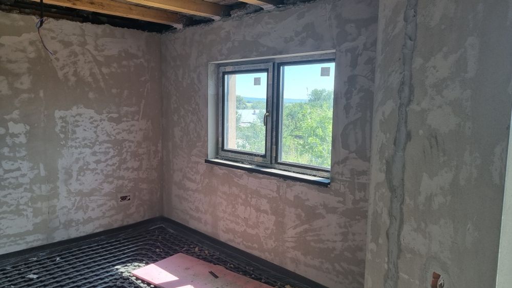 Incepem cu tencuitul-tencuiala mecanizat ,glet ,var ,fatade termosiste