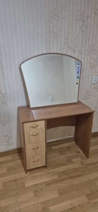 Продам спальный гарнитур производства Россия