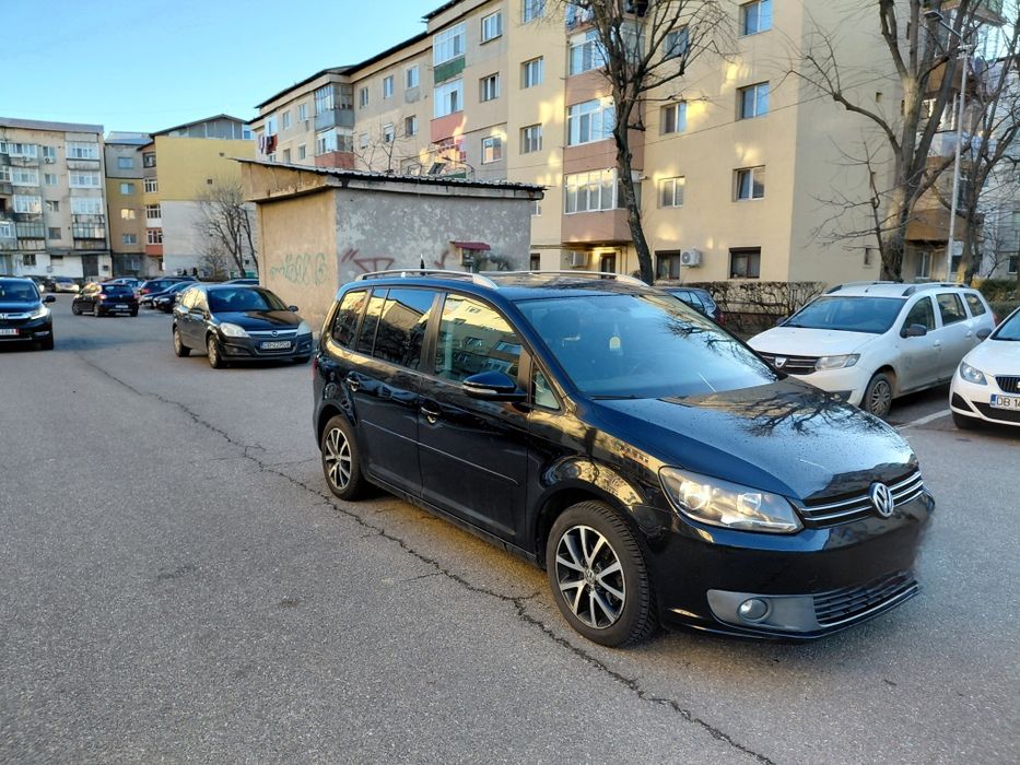 VW TOURAN 2013,1.6 TDI,  6000 E