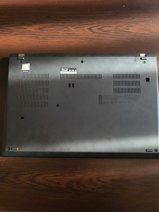 Lenovo T490, 8GB RAM, 256gb SSD
