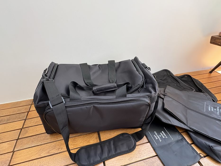 Сак за пътуване или спорт с уплътнени страници