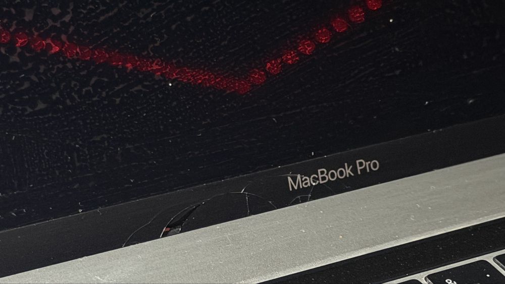 macbook pro 15’ 256 гигабайт