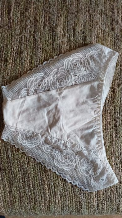 Трусы кружевные 48