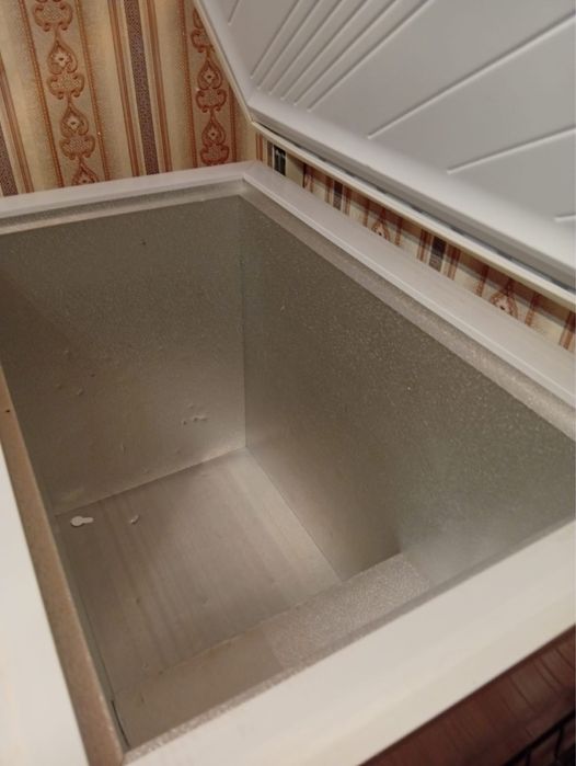 Продам морозильник