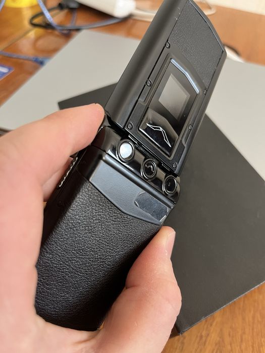 Vertu v77 ayxta modeli
