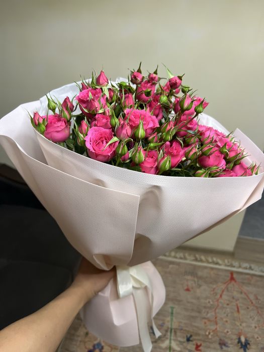 Продам цветы спрей розы