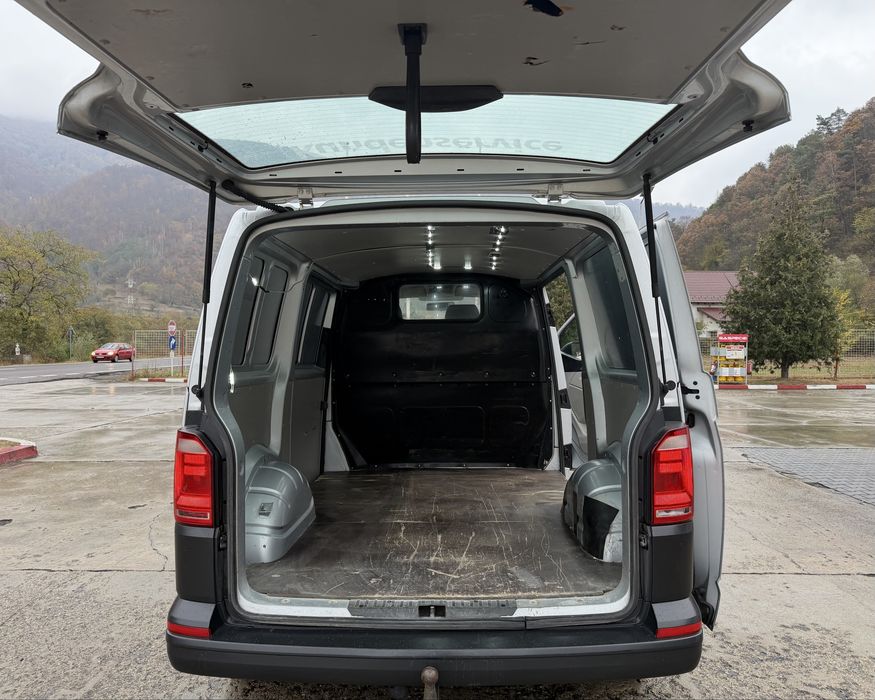 Volkswagen T6/ 2018/ 2.0TDI 150PS/ klima