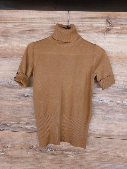 Дамско поло с къс ръкав