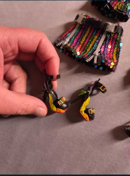 Аксесоари за кукли Барби