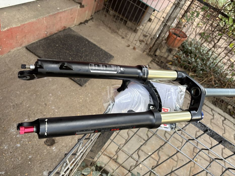 Amortizor RockShoxREBAUltime120 mm,29negru cu tecnologie DebonAir+cha