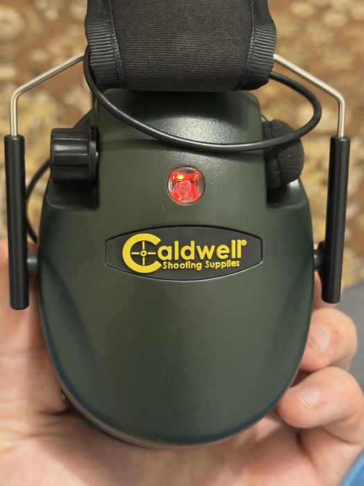 Активни антифони Caldwell E-Max Low pro + регируеми очила