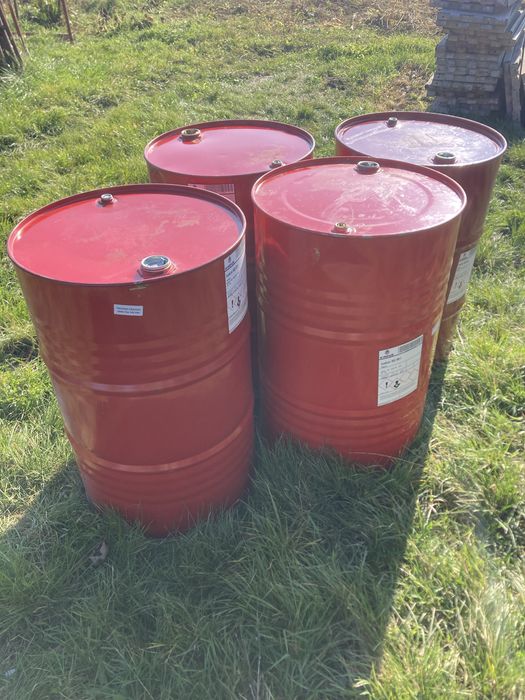 Butoie de tabla  200 litri de vanzare