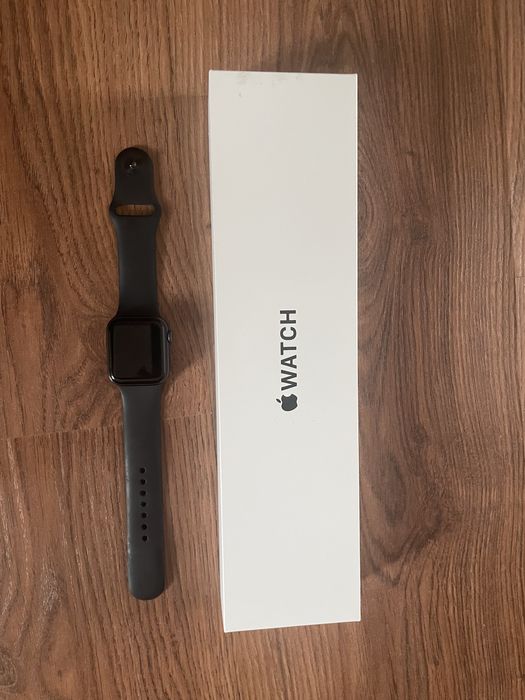 Смарт часы Apple Watch SE 40мм