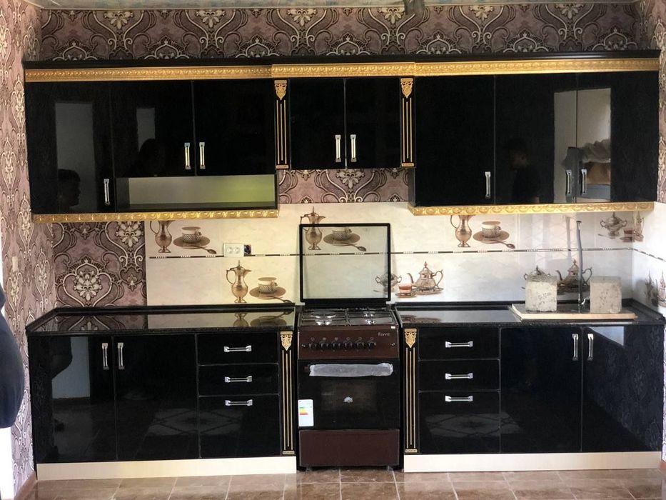 Кухоный  мебел  на  заказ