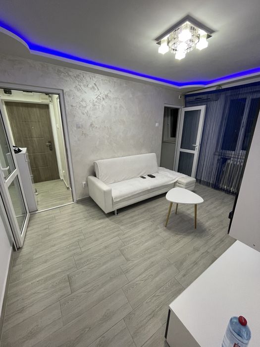 Inchiriez apartament Tomis Nord cu loc de parcare